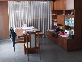 Departamento en venta - 2 Dormitorios 2 Baños - Oficina - Cochera - 216Mts2 - Tolosa, La Plata