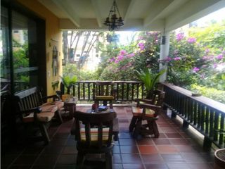 Foto 1 de CASA EN VENTA LA VEGA 222m2-LOTE 670m2- $1000mm