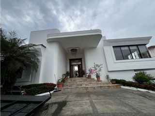 Casa de Venta en Urbanización Unioro, Machala