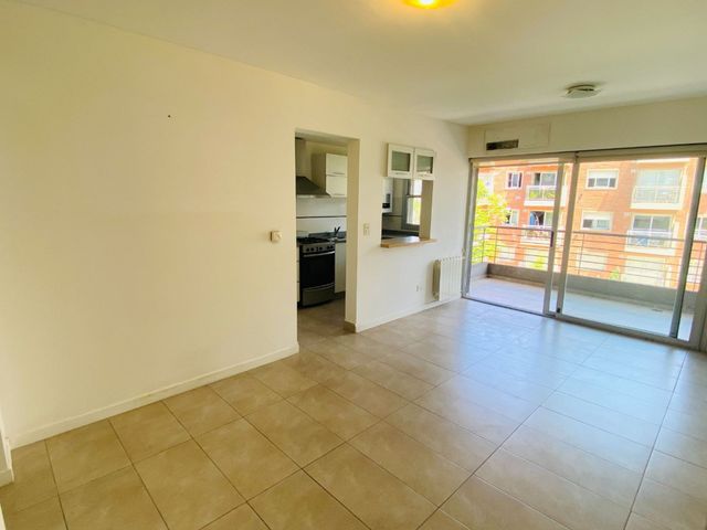 VENTA DPTO 2 AMBIENTES - CASTELAR NORTE - COCHERA