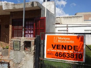 Foto 1 de Barrio Villa Adela,  dos propiedades en un mismo terreno. Oportunidad de inversion