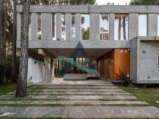 Foto 15 de Casa 5 ambientes. Primera calidad. PINAMAR NORTE