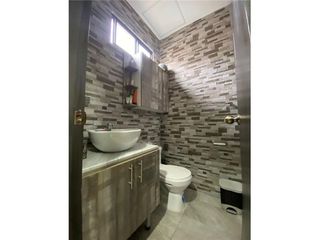 Foto 10 de En VENTA cómoda casa (Sector Samanes).