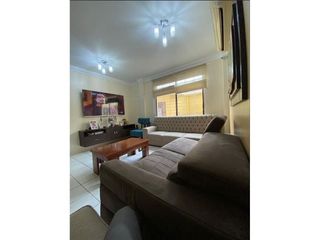 Foto 2 de En VENTA cómoda casa (Sector Samanes).