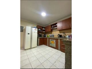 Foto 7 de En VENTA cómoda casa (Sector Samanes).