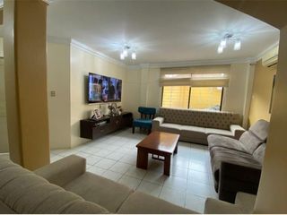 Foto 3 de En VENTA cómoda casa (Sector Samanes).