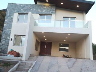 Foto 1 de VENTA DE CASA EN Juana Koslay