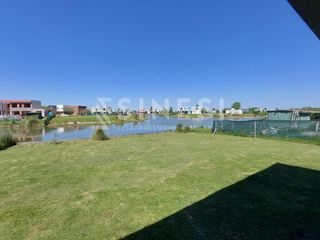 Foto 32 de Casa 5 ambientes AL LAGO con Pileta - Barrio El Canton - Norte