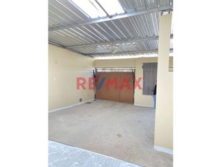 Foto 5 de Oportunidad única de adquirir una casa moderna, lista para habitar y con proyección a segundo piso.

📍 Ubicación: Villa Monterico
📏 Área del terren