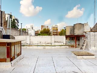 Foto 47 de CASONA EN VENTA EN EL BARRIO DE FLORES