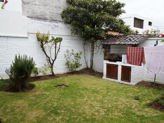 Venta casa urbanización cerrada sector Avenida de El Inca