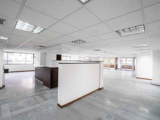 Foto 13 de oficina en arriendo/venta en versalles. Cod V1023093
