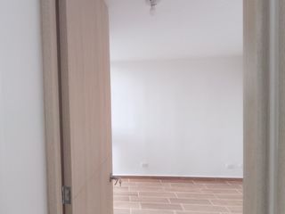 Foto 11 de apartamento en arriendo en portal norte. Cod A4820102