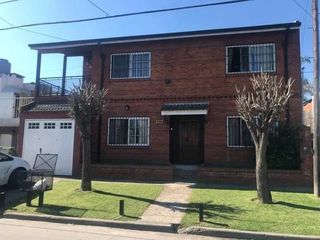 Foto 2 de Casa PH en venta en Tigre Centro