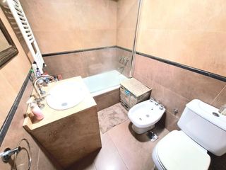 Departamento en venta en Castelar  con terraza privada