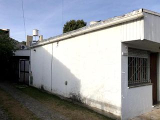 PH venta 2 dormitorios 1 baño patio 100 mts 2 totales 80 mts 2 cubiertos - Ringuelet