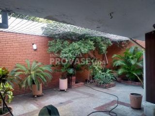 CASA-LOCAL en VENTA en Cúcuta Caobos