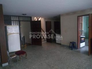 CASA-LOCAL en VENTA en Cúcuta Caobos