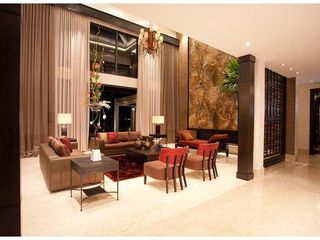 Foto 7 de ESPECTACULAR CASA AMOBLADA DE VENTA, CON PISCINA, EN URB. EXCLUSIVA CUMBAYA (Sector Colegio Menor)