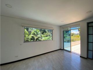 Foto 17 de Casa con Piscina para Renta en la Vía San Antonio La Ceja