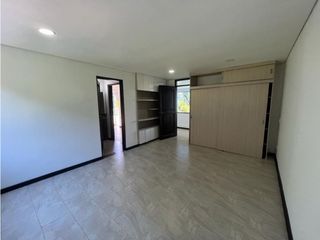 Foto 6 de Casa con Piscina para Renta en la Vía San Antonio La Ceja