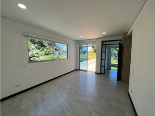 Foto 7 de Casa con Piscina para Renta en la Vía San Antonio La Ceja