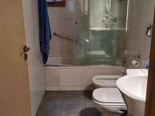 DEPARTAMENTO 4 AMBIENTES CON COCHERA Y BAULERA EN BARRACAS VENTA