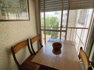 Alquiler temporario. Ambiente para 3 personas, balcon frances