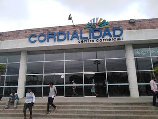 Foto 3 de local en arriendo/venta en el bosque. Cod A73