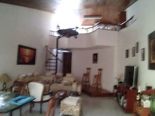 Foto 2 de Casa en Venta. 4 Dor. 150 M2 Cub