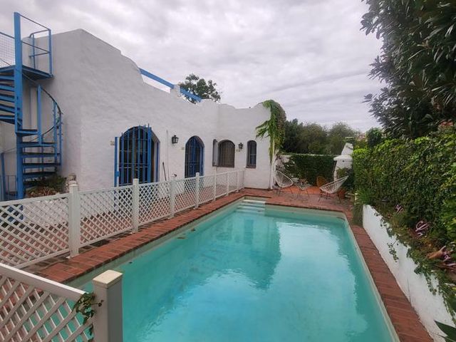 Casa - Victoria