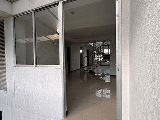 Foto 14 de casa en arriendo en ciudad santa bárbara. Cod A110258