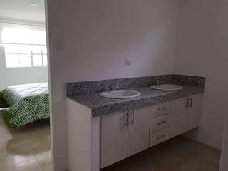 Foto 15 de Venta de casa 4 Dormitorios en Urb. Casalaguna Etapa Brisana Cerca Riocentro Dorado.