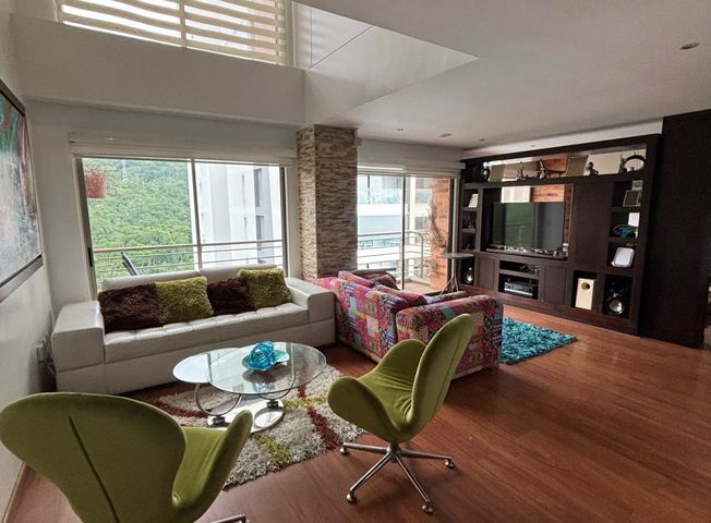 Apartamento en arriendo en Comuna 12 Cabecera del Llano