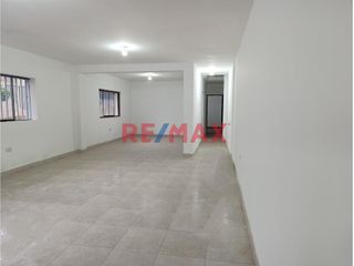 Foto 2 de 🏢 ¡Impulsa tu negocio en una ubicación estratégica!
Alquila este amplio local comercial de 85.85 m² en esquina, en una zona de alto tránsito peatonal