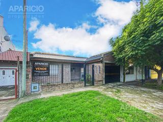 Foto 1 de Casa - La Plata