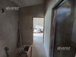 Casa - Francisco Alvarez- Oportunidad - Se Escuchan Ofertas- 3 Ambientes