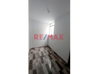 Foto 4 de ¡Casa de Estreno en Urb. La Ensenada III Etapa!
Ubicación Ideal: A la espalda de la Universidad Señor de Sipán, en una zona tranquila y segura con pa