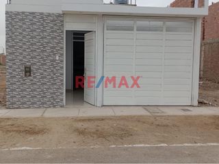 Foto 1 de ¡Casa de Estreno en Urb. La Ensenada III Etapa!
Ubicación Ideal: A la espalda de la Universidad Señor de Sipán, en una zona tranquila y segura con pa