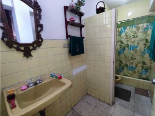 Foto 16 de VENDO HERMOSA CASA EN URDESA NORTE(INCLUYE SUITE Y DEPARTAMENTO)