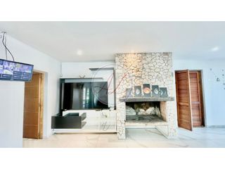 Foto 5 de ALQUILER/ CASA DE LAS HESPÉRIDES AL 1600