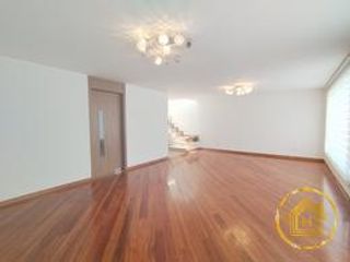 Foto 8 de Venta/Renta de Casa en Conj. Anaqmanta 274m² con 3 Dormitorios, balcón, jardín, guardianía 24/7