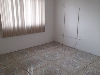Foto 4 de Rento oficina 80 M2 en la Jipijapa cerca Shyris