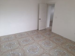 Foto 2 de Rento oficina 80 M2 en la Jipijapa cerca Shyris