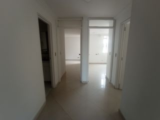 Foto 3 de apartamento en arriendo en alhambra. Cod A56310