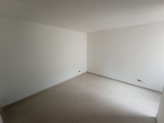 Foto 6 de apartamento en arriendo en alhambra. Cod A56310