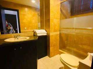 SE VENDE PENTHOUSE (DEPARTAMENTO) DE LUJO DE 3 DORMITORIOS, FULL AMOBLADO Y EQUIPADO EN EL MALECÓN SALINAS