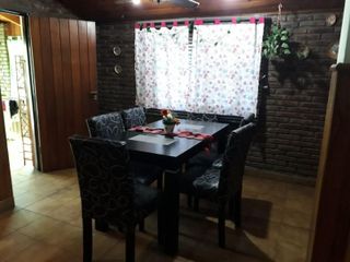 Foto 12 de Sobre dos Terrenos formando 500 metros 5 ambientes, y baños con Dto interno excelente zona