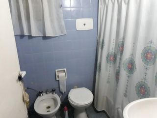 Foto 11 de Sobre dos Terrenos formando 500 metros 5 ambientes, y baños con Dto interno excelente zona