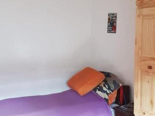 Casa de dos dormitorios en venta  - Los Hornos, La Plata
